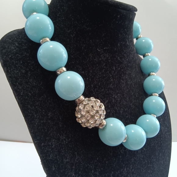 CLEARANCE SALE!! Elegant Baby Blue Beaded Necklace with Crystal Bead - Picture 4 of 7